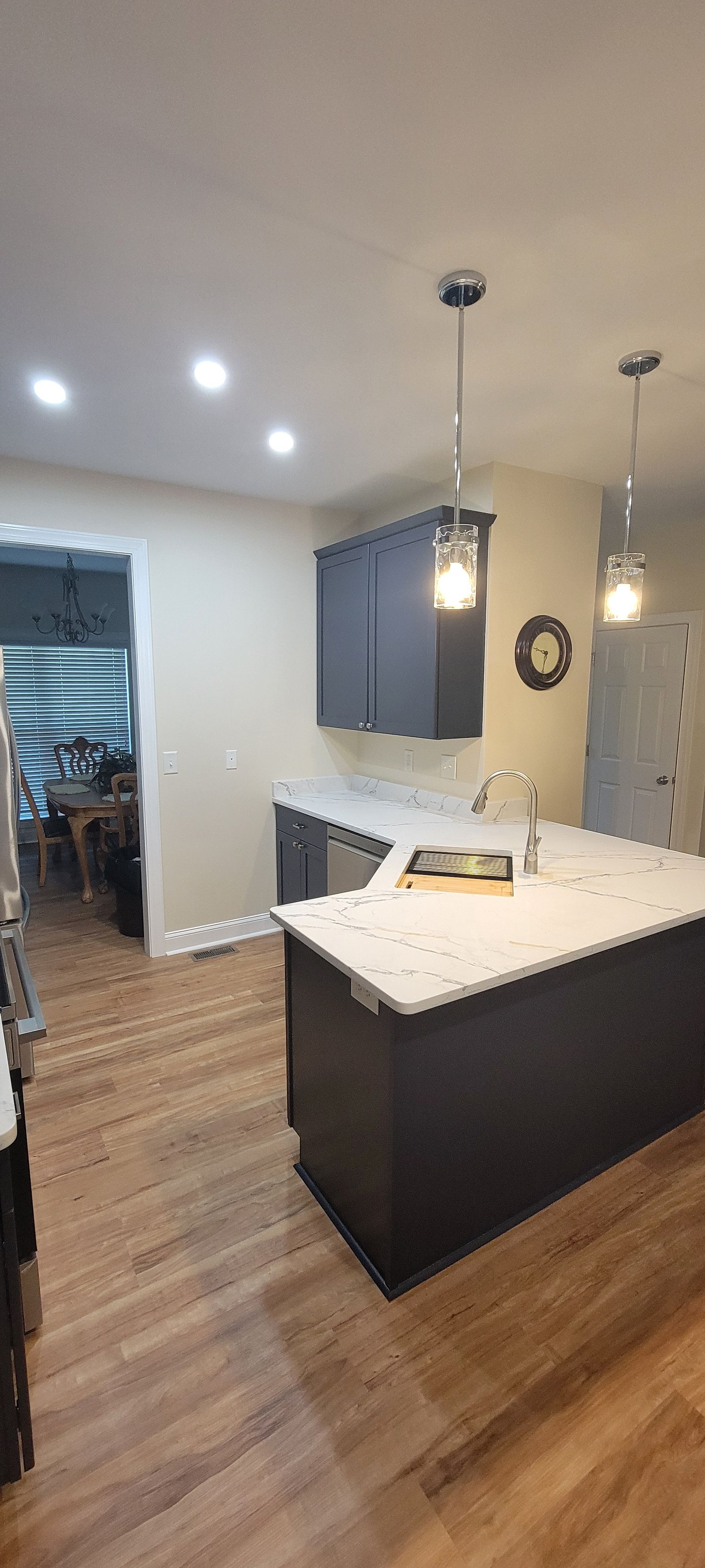 Kitchen Remodels project photo 30