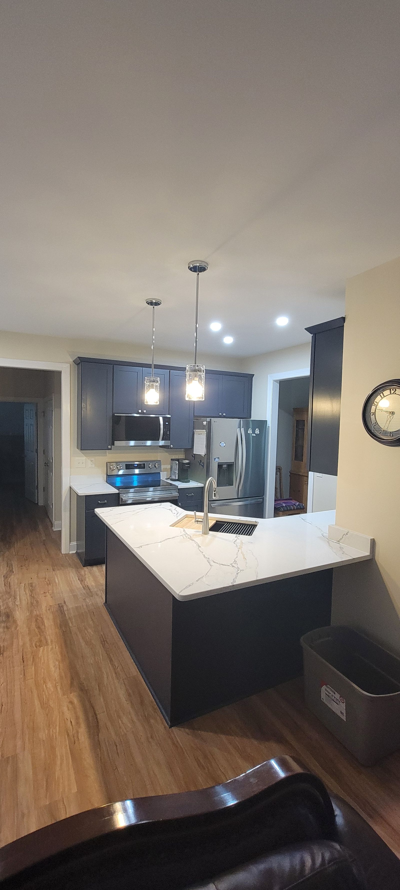 Kitchen Remodels project photo 35