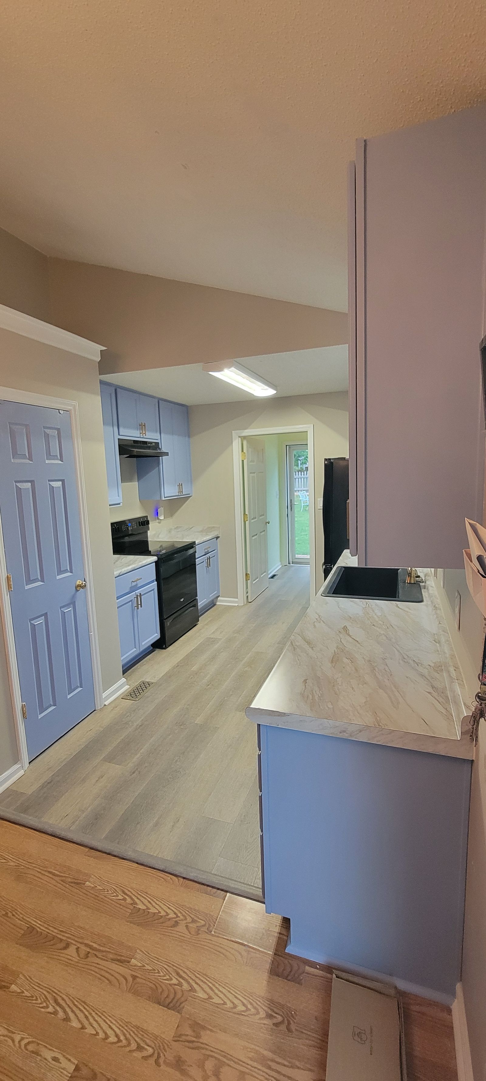 Kitchen Remodels project photo 37